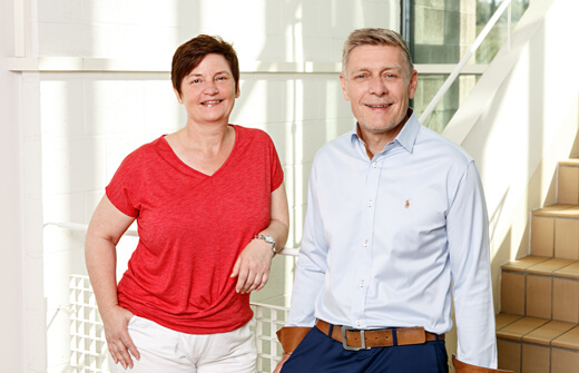 Portrait der Schwerbehindertenvertretung, Frau Taxacher-Klevenhaus und Herr Schnabel